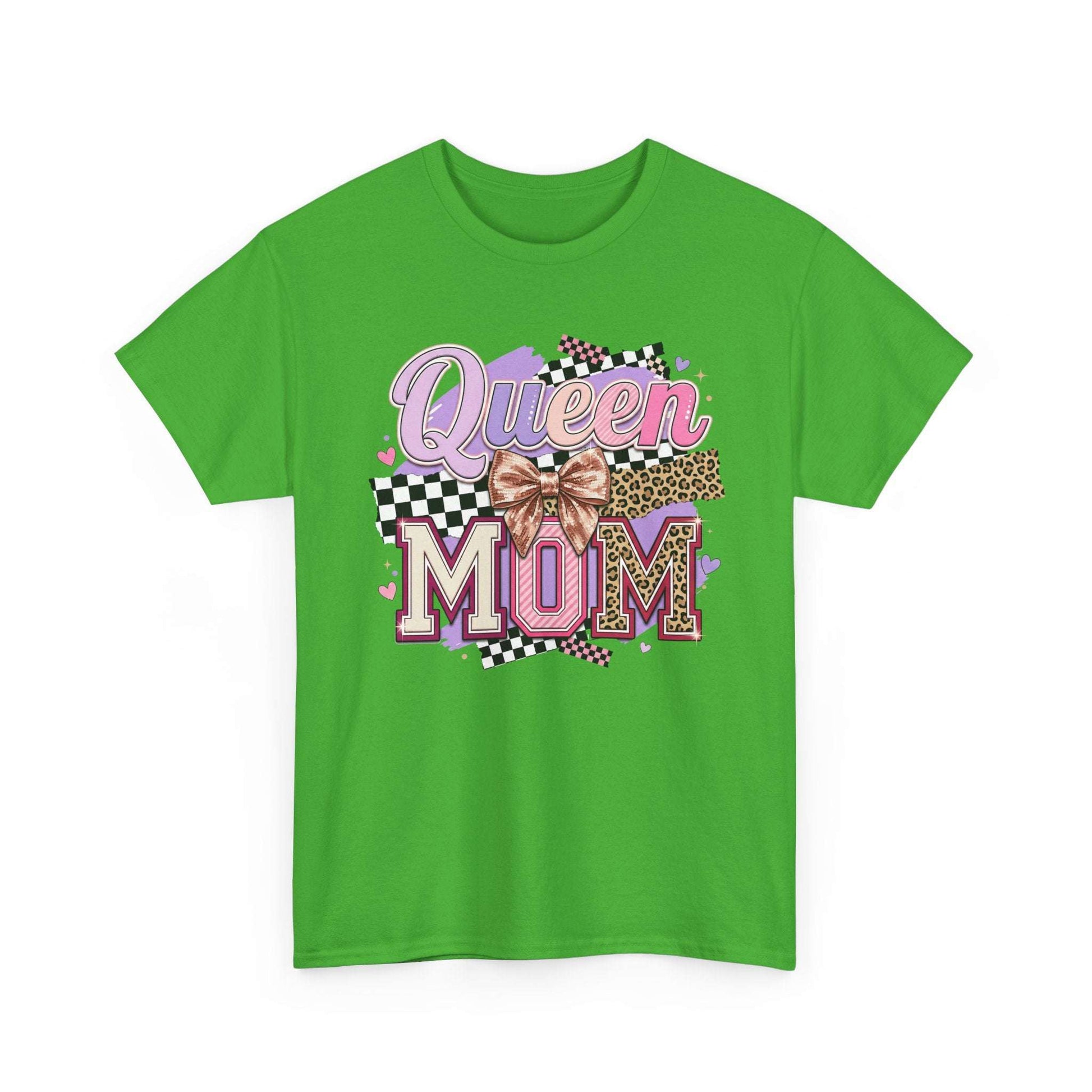 Queen Mom T-Shirt | Leopard Retro Mom Tee | Mother’s Day Gift Shirt